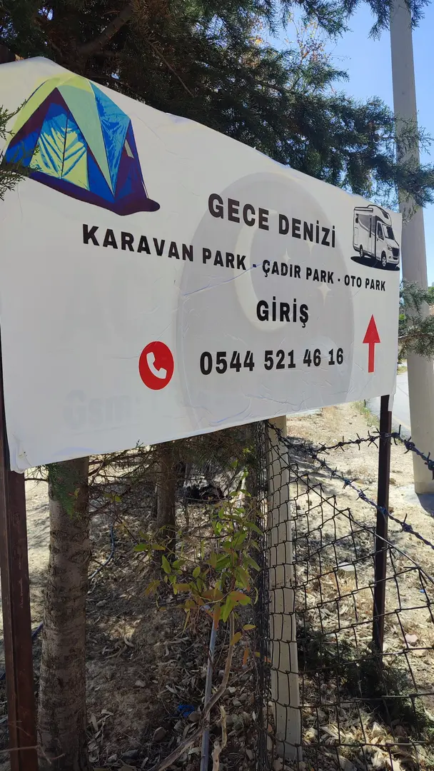 Gece Denizi Kamp Yeri - Caravan and Tent Camping — Mardin — küçük resim 2