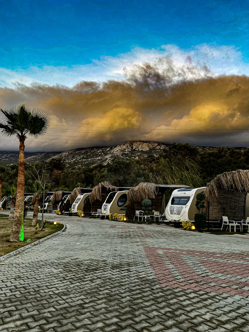 GÜNEŞ TE KARAVAN OTEL — İzmir — küçük resim 5
