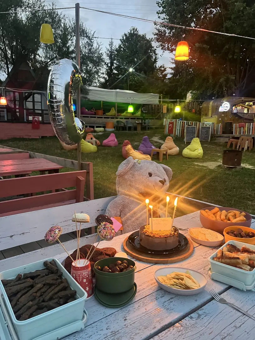 Sarı Karavan