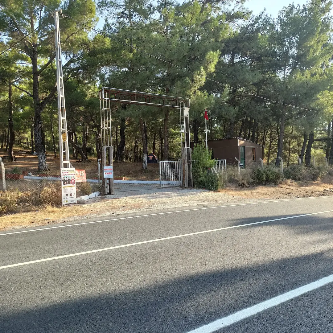 YERSU PİKNİK VE KAMP ALANI — İzmir — küçük resim 7