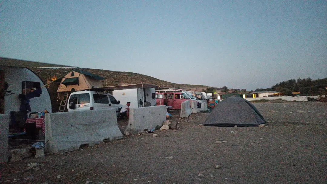 Ücretsiz Karavan/Çadır Kamp Alanı — İzmir — küçük resim 4