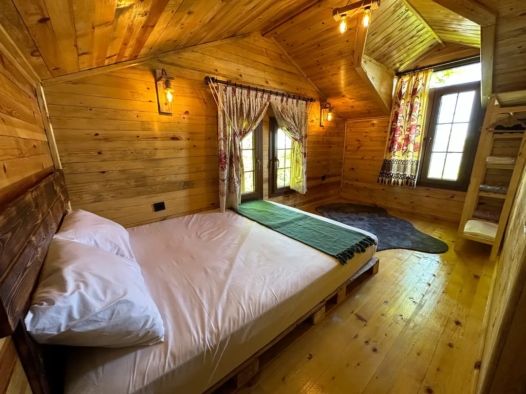 NAZENDE BUNGALOV & DAĞ EVİ