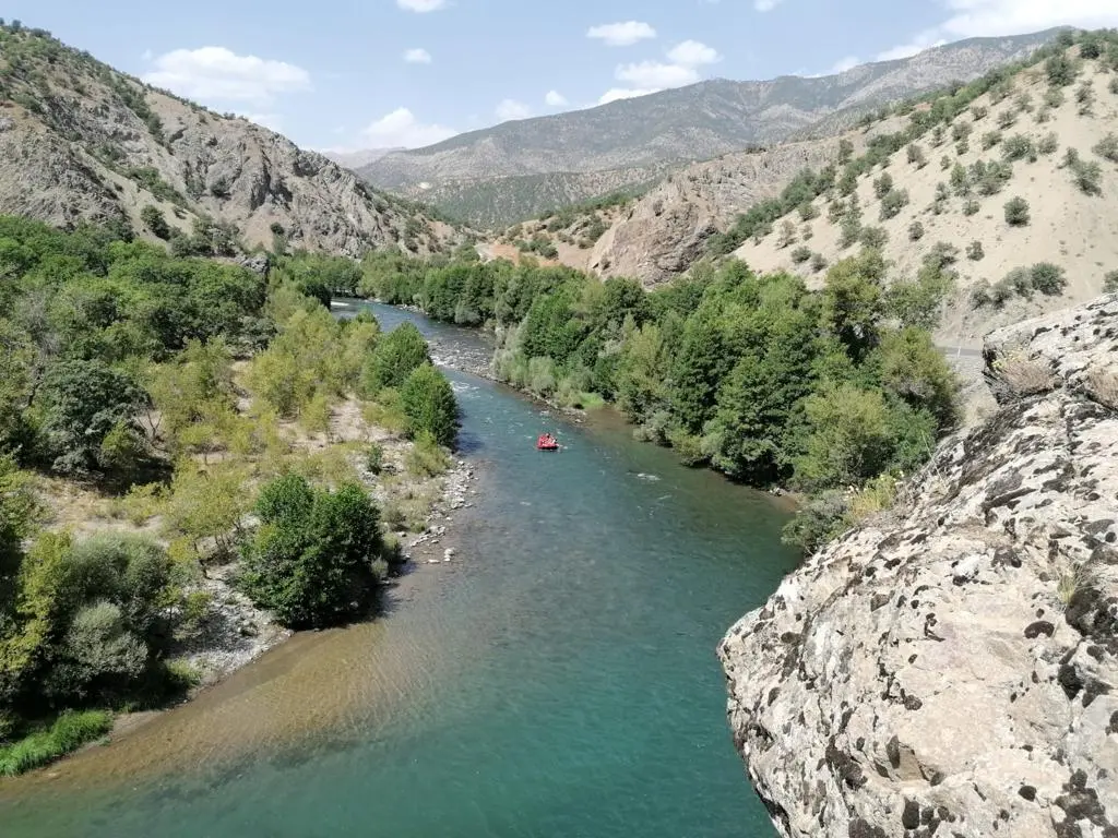 MUNZUR TRAVEL & RAFTING & ZIPLINE & CAMPING AREA & RESTAURANT — Tunceli — küçük resim 2