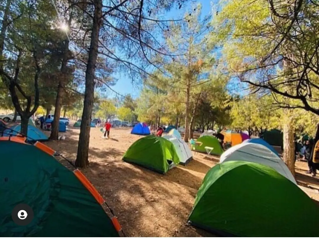 Soylu pansiyon çadır kampı