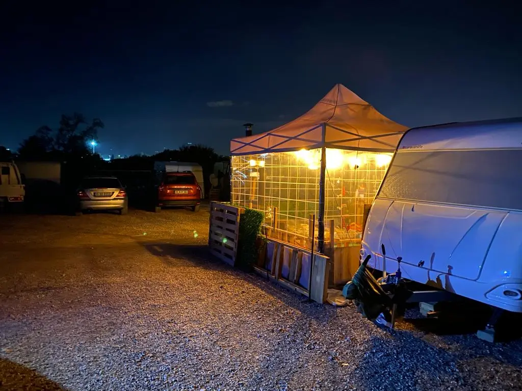 İZMİR AYAZ KARAVAN PARK — İzmir — küçük resim 3