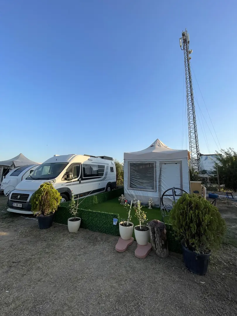Seaside Karavan Park — İzmir — küçük resim 3