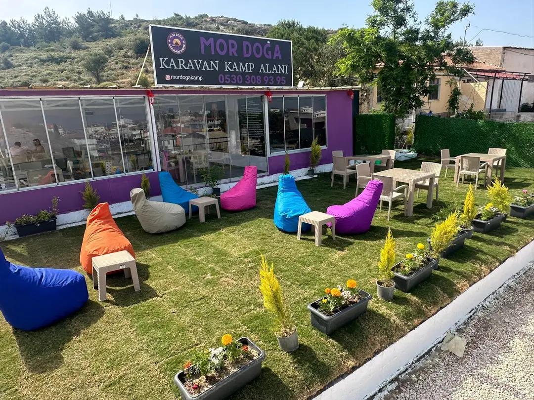 MOR DOĞA KAMP YERİ VE KAFE — İzmir — küçük resim 3