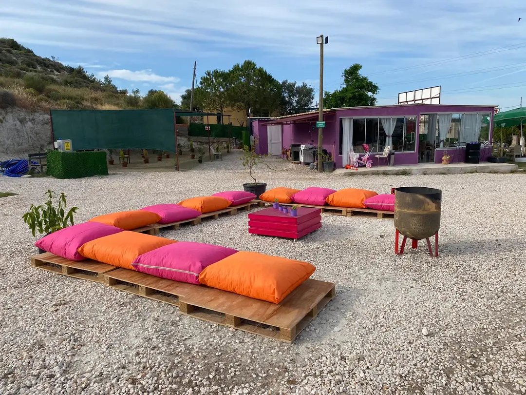 MOR DOĞA KAMP YERİ VE KAFE — İzmir — küçük resim 2