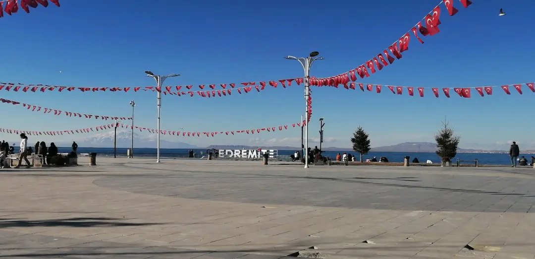Edremit Sahil Park — Van — küçük resim 9