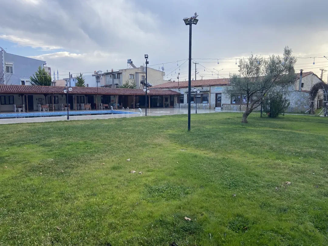 Bergama Caravan Camping — İzmir — küçük resim 7