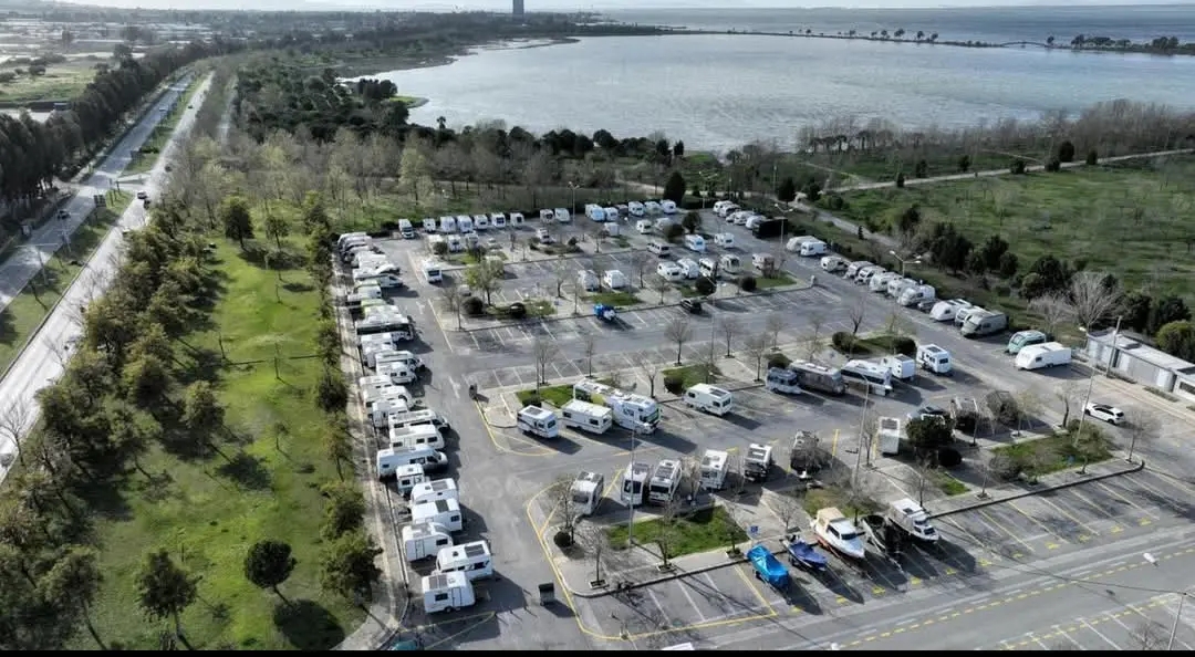 İBB Caravan Park — İzmir — küçük resim 4