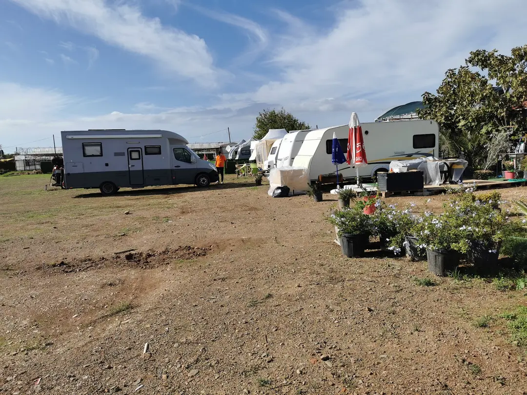 Muhteşem Karavan Park — İzmir — küçük resim 3