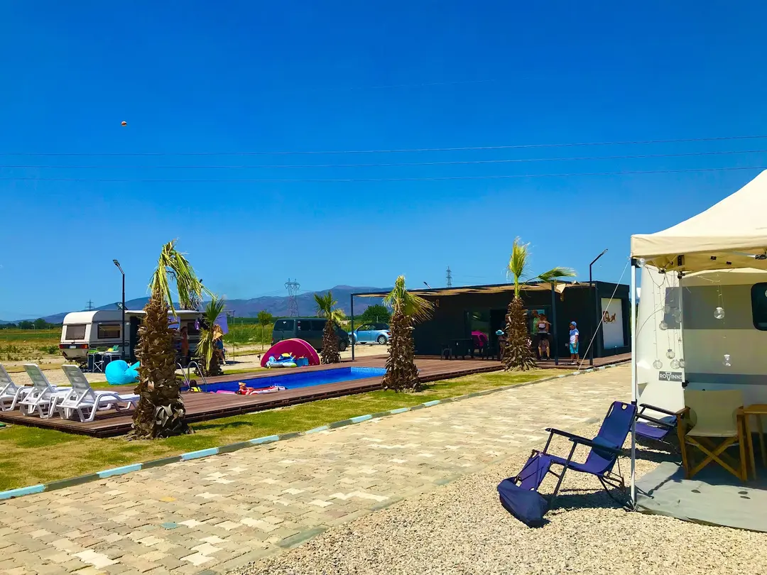 Kaya Oasis Karavan Park — İzmir — küçük resim 8