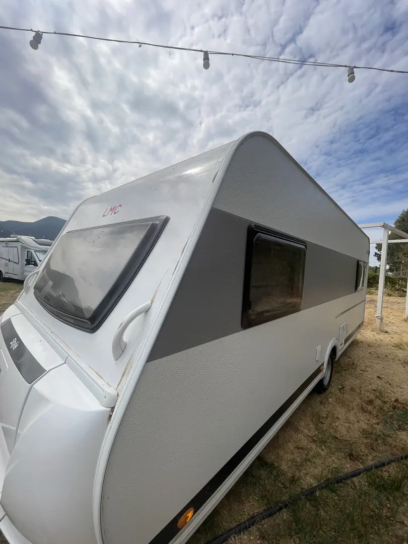 A KARAVAN KAMP, GEAUTHORISEERDE SERVICE, CARAVAN VERKOOPPUNT & EXPERT/CARAVAN SPECIALISTISCH DIENST & GECERTIFICEERDE ONDERHOUDSDIENST — İzmir — küçük resim 6