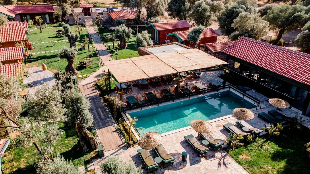 Serender Bungalov Otel — İzmir — küçük resim 3