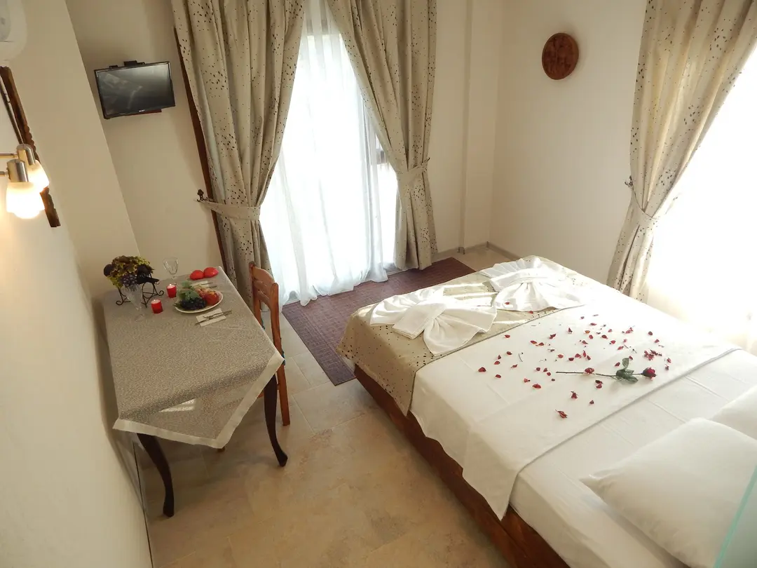 Gödence Hotel, Restoran, Bungalow — İzmir — küçük resim 6