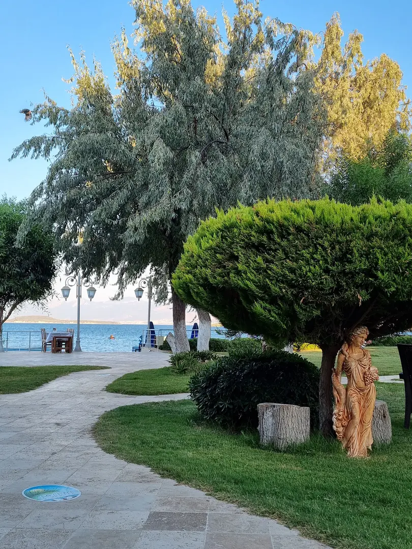 Palm Bungalows — İzmir — küçük resim 3
