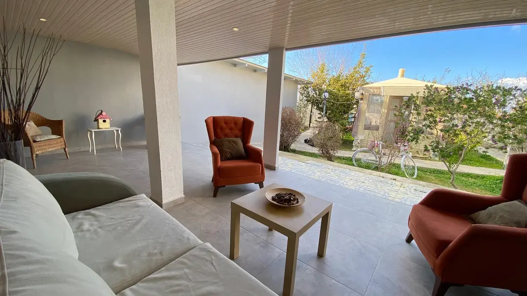 Gölge'nin Bahçesi (Golge's Garden) — İzmir — küçük resim 4