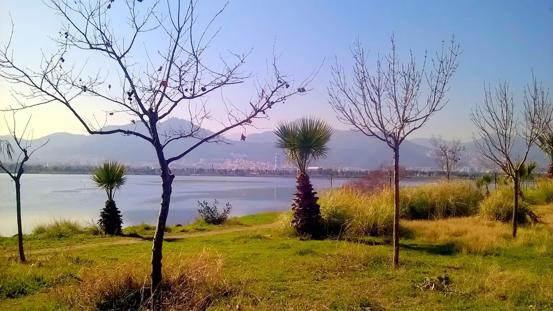 İzmir Büyükşehir Belediyesi İnciraltı Kent Ormanı — İzmir — küçük resim 2