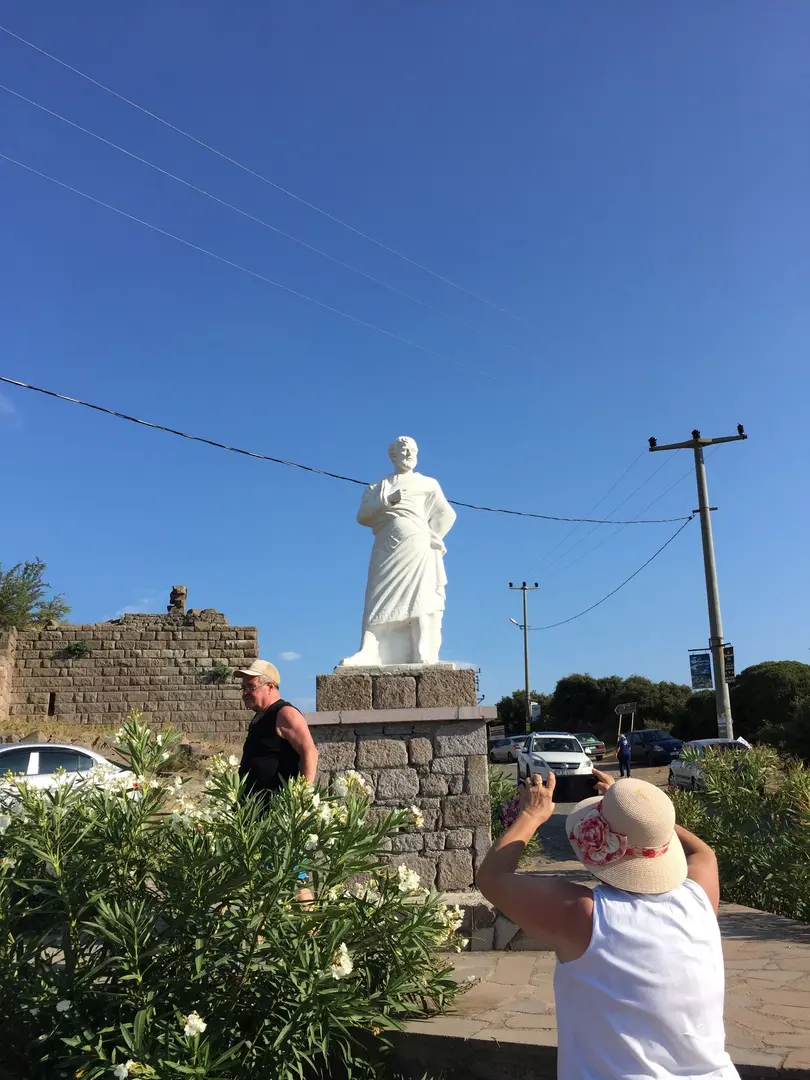 ASSOS KADIRGA KOYU CAFE & CAMPING — Çanakkale — fotoğraf 1