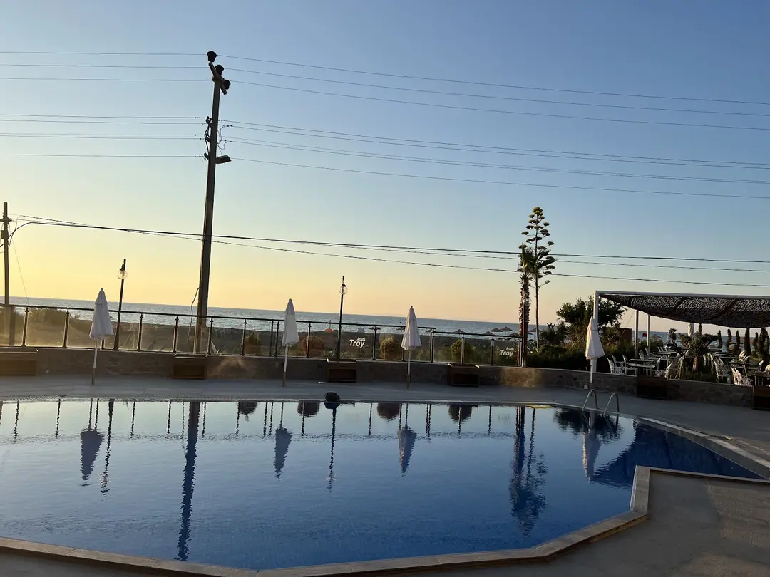 ASSOS KADIRGA KOYU CAFE & CAMPING — Çanakkale — küçük resim 2