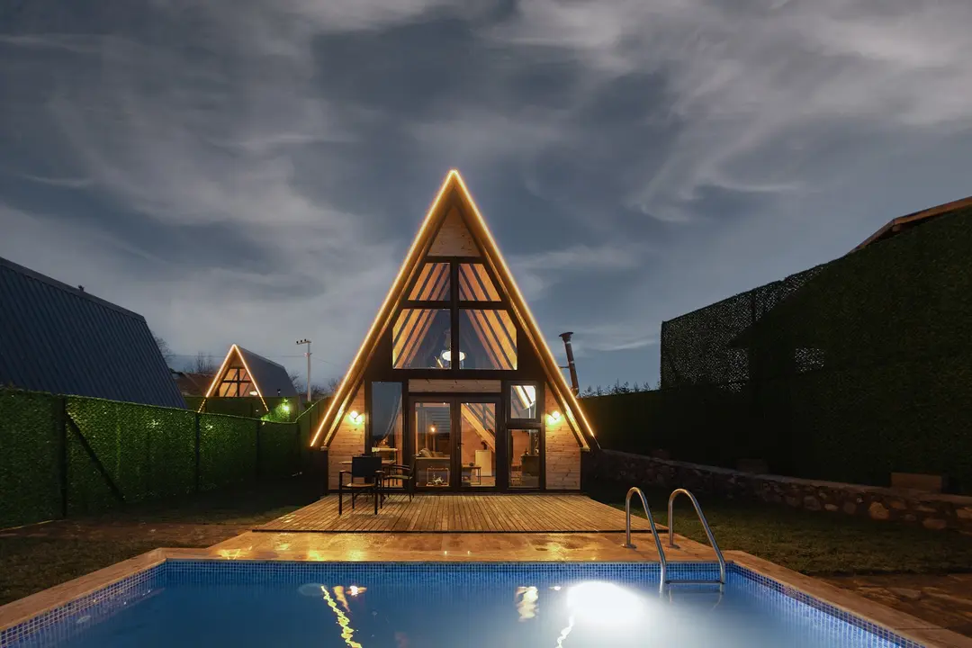 Varnas Village Life Bungalov | Piscina | Jacuzzi | Camino |
