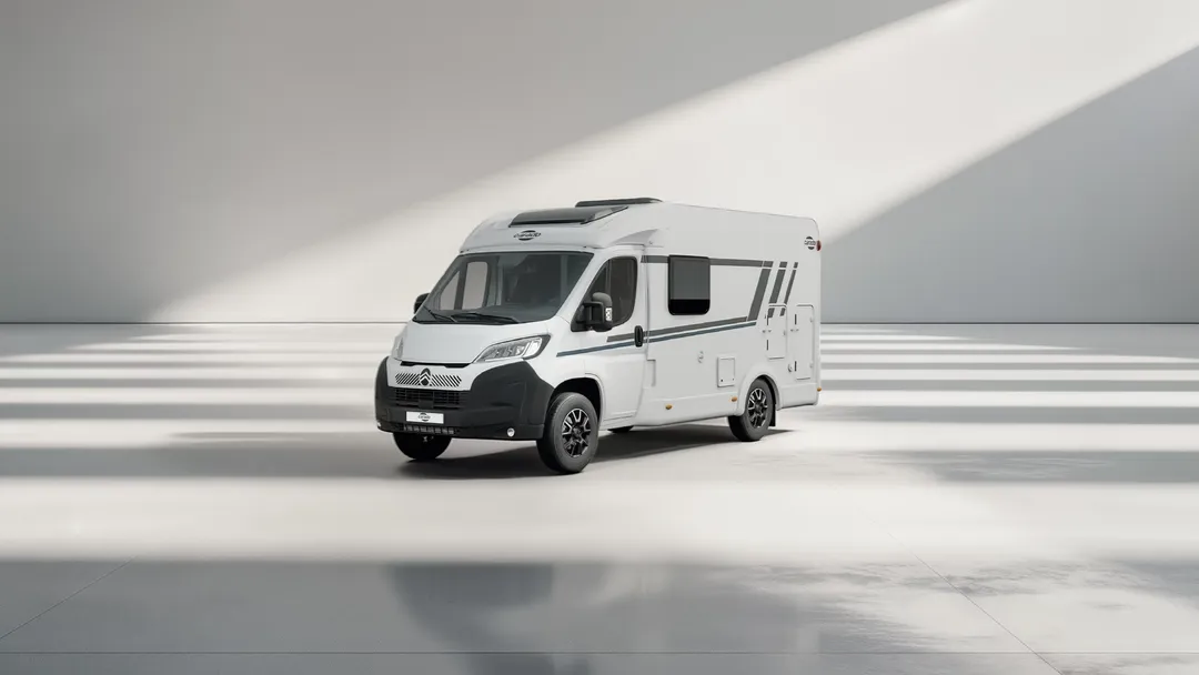 Carado Van